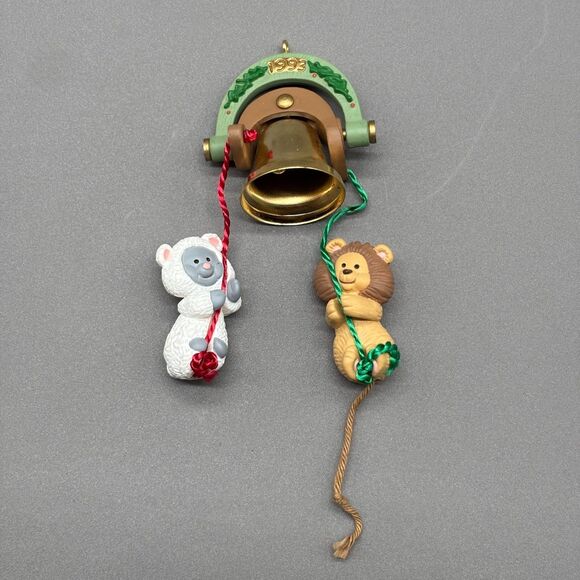 Vintage 1993 Hallmark Curly n' Kingly Ornament Lion Lamb Bell Christmas w/Box - Picture 3 of 7